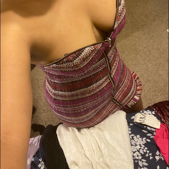 Never worn - Picture 2 of 3